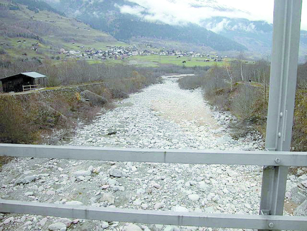 Somfixerrhein Zufluss Hinterrhein Restwasser Null © Web
